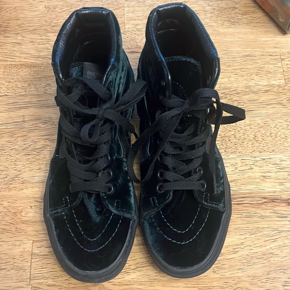Dark Green Velvet Vans sk8 hi